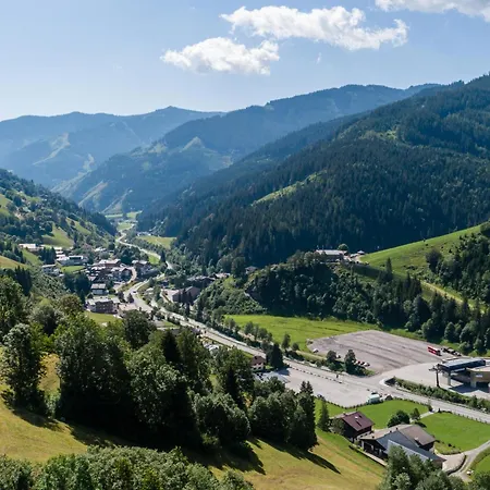 Schwoichbauer Ii Holiday home Saalbach-Hinterglemm